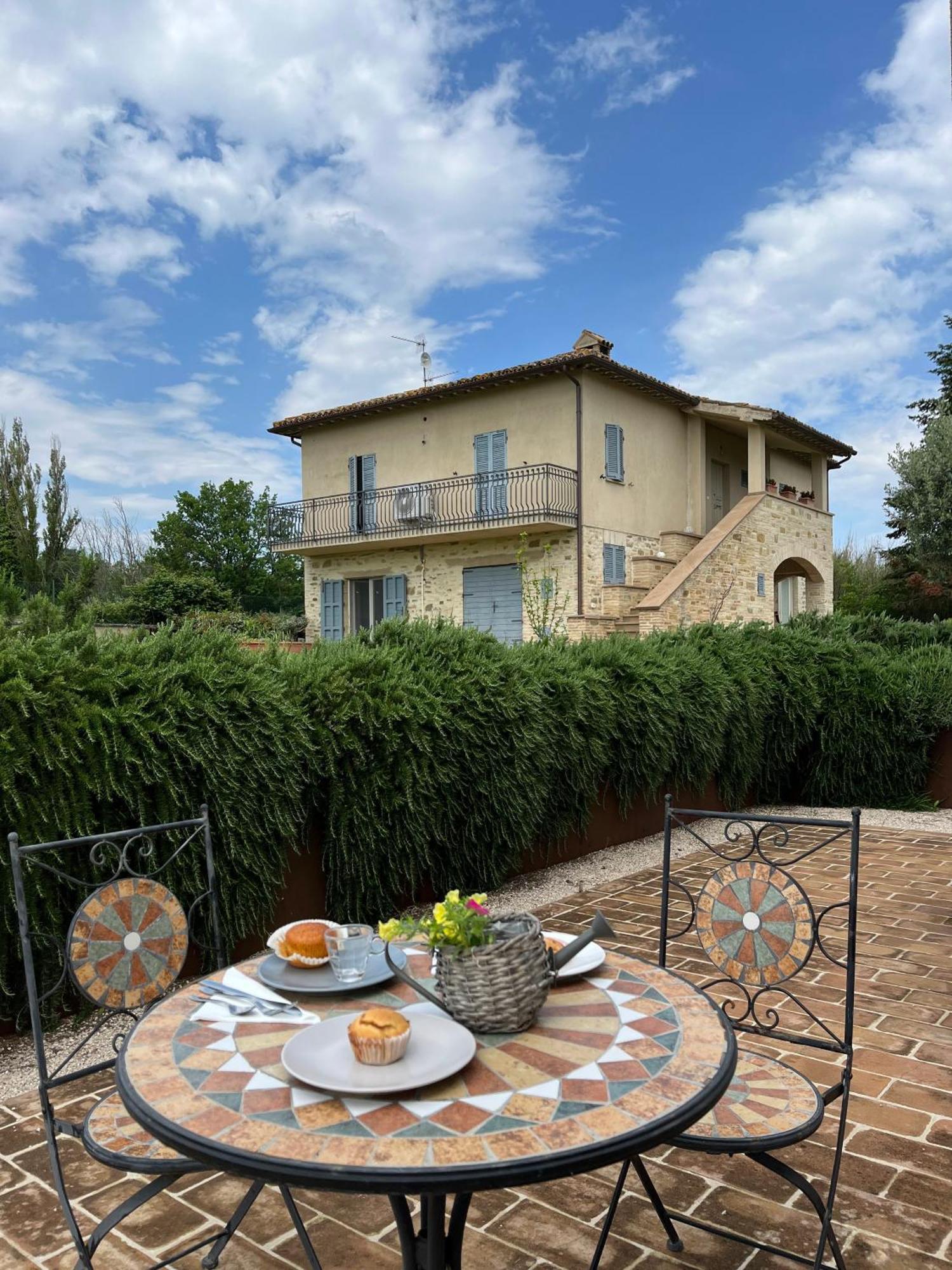 Agriturismo Qui E Ora Bevagna Eksteriør bilde